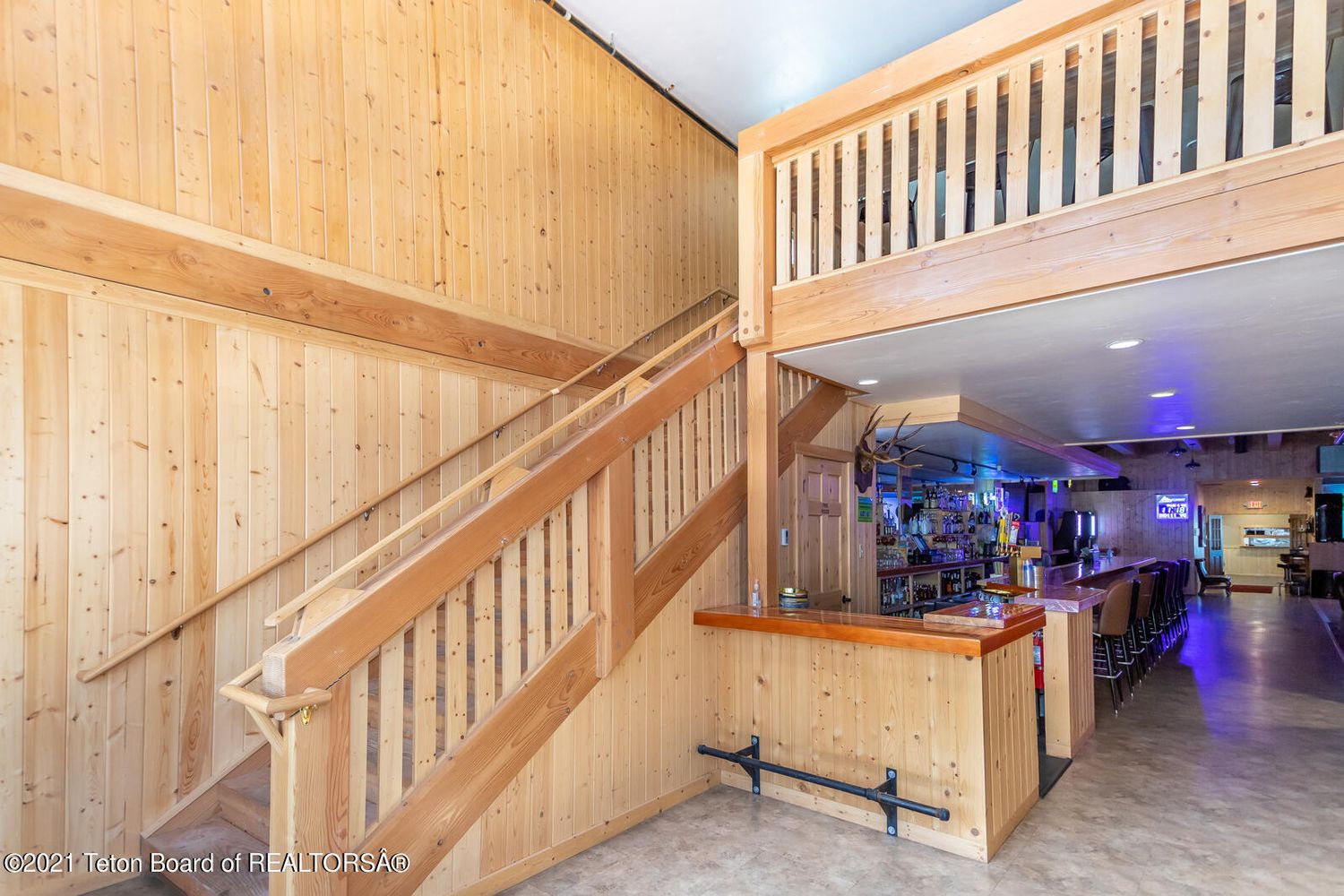 285 N Main St, Thayne, WY 83127